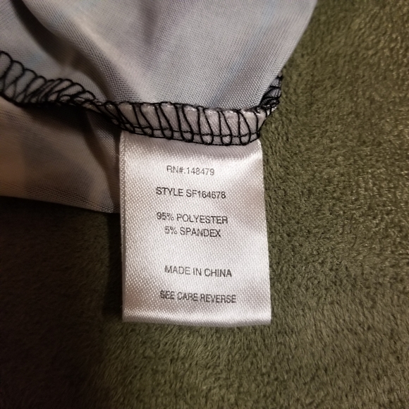 Sleeveless Tunic with Pockets! - Picture 4 of 4